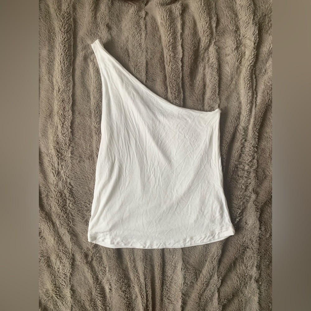 ONE SHOULDER TOP - Picture 2 of 3